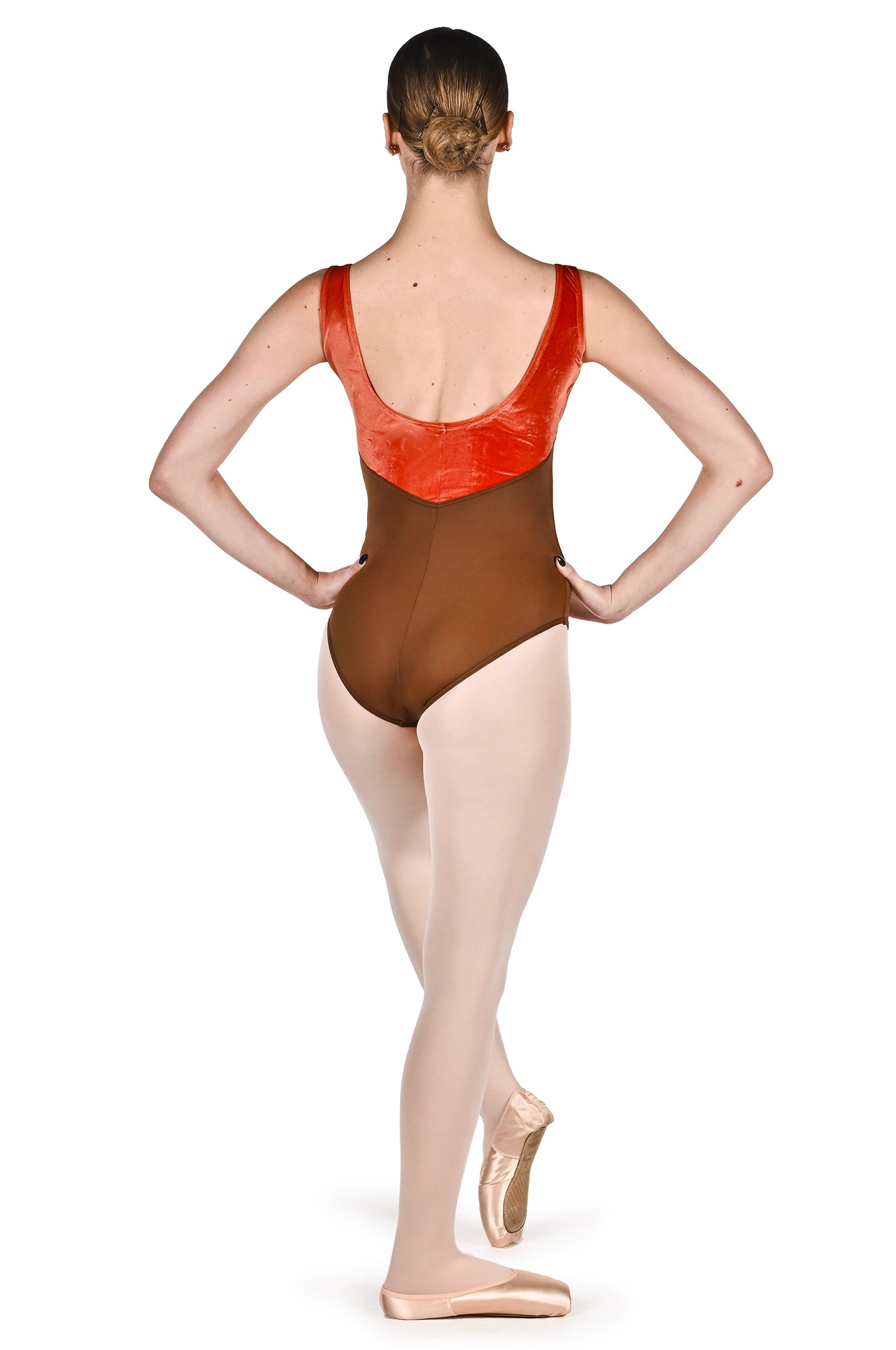 Balletdragter dans Sara Velvet B6802
